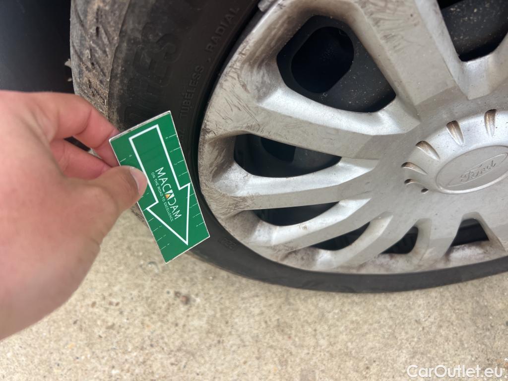  Ford  Fiesta FORD  Van / 2012 / 3P / berlina comercial 1.5 TDCi 55kW (75CV) #35