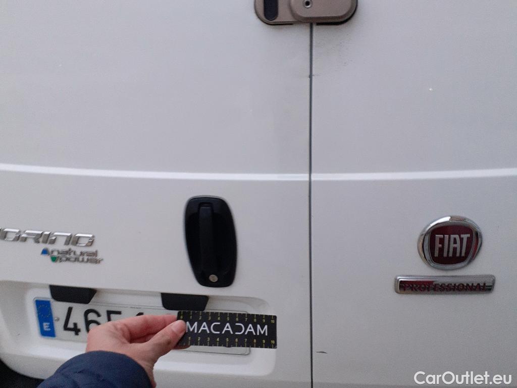  Fiat  Fiorino FIAT  / 2016 / 3P / furgón derivado de turismo Cargo Base 1.4 Natural Power 51kW (70CV) #28