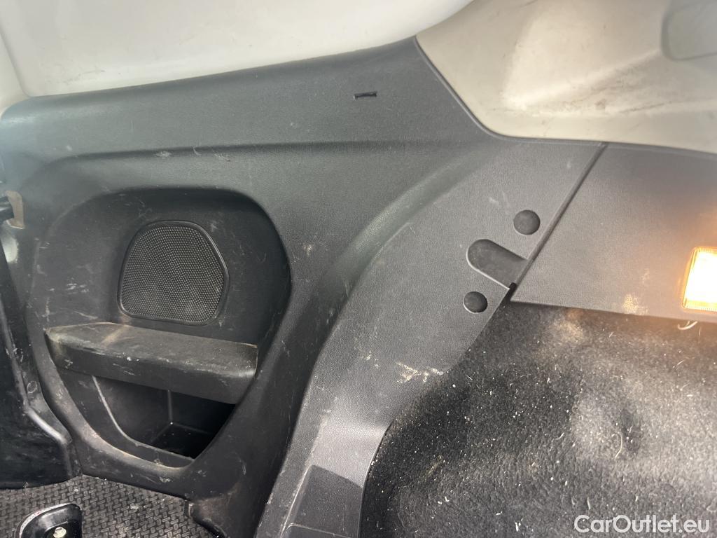  Ford  Fiesta FORD  Van / 2012 / 3P / berlina comercial 1.5 TDCi 55kW (75CV) #17