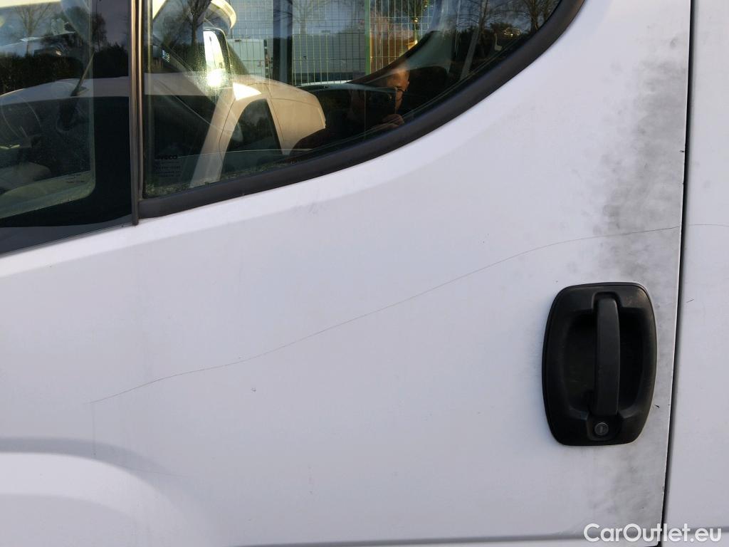  Iveco  Daily IVECO  / 2019 / 4P / combi 35S 14H V 4100/H2 16H M3 #27