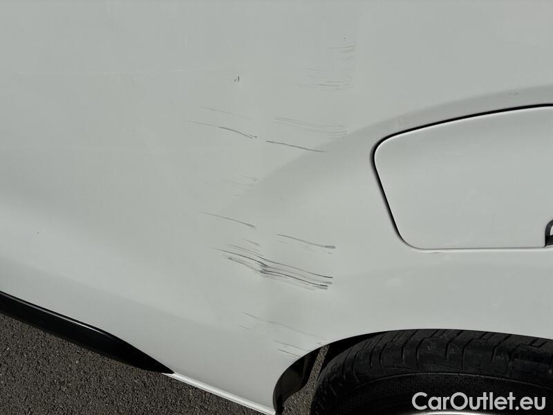  Opel  Vivaro OPEL  / 2019 / 4P / furgón 1.5 Diésel 74kW(100CV)M Std Exp #16