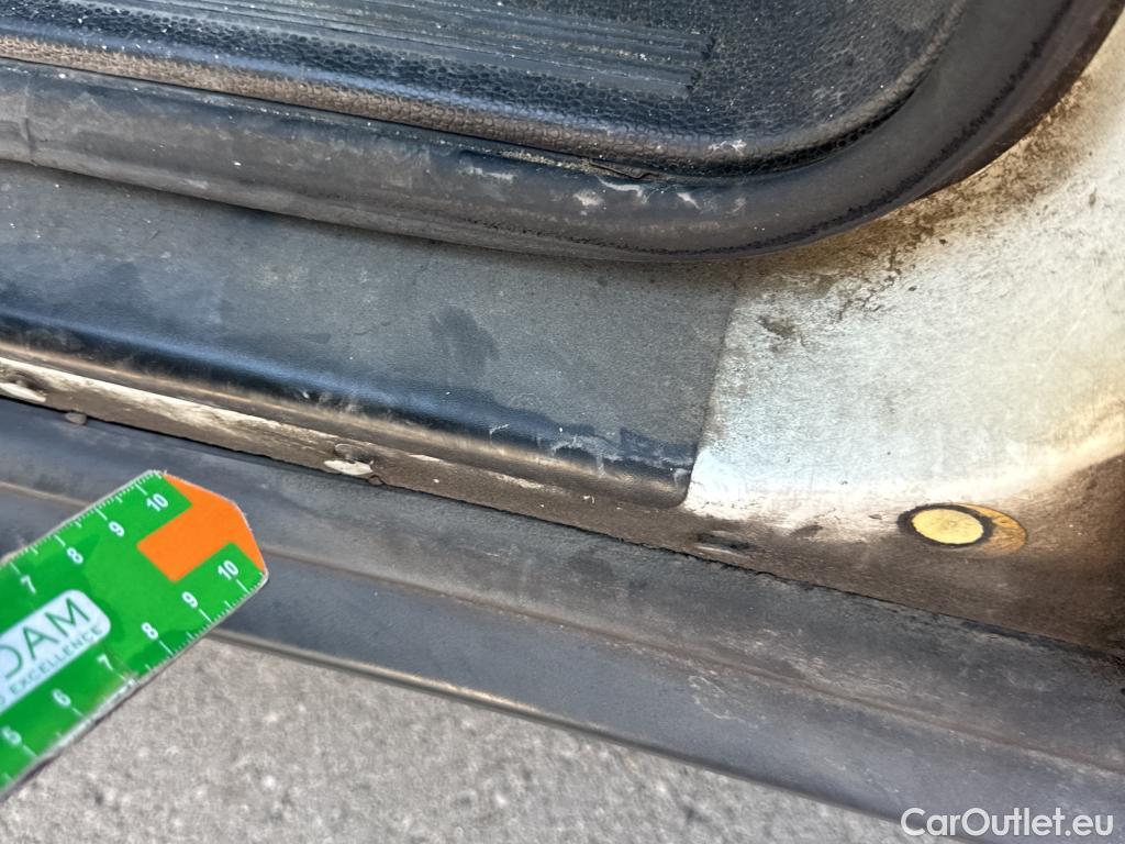  Ford  Transit FORD  VU 4p 6G furgón 350 96kW L3H2 Van Trend Delantera #81