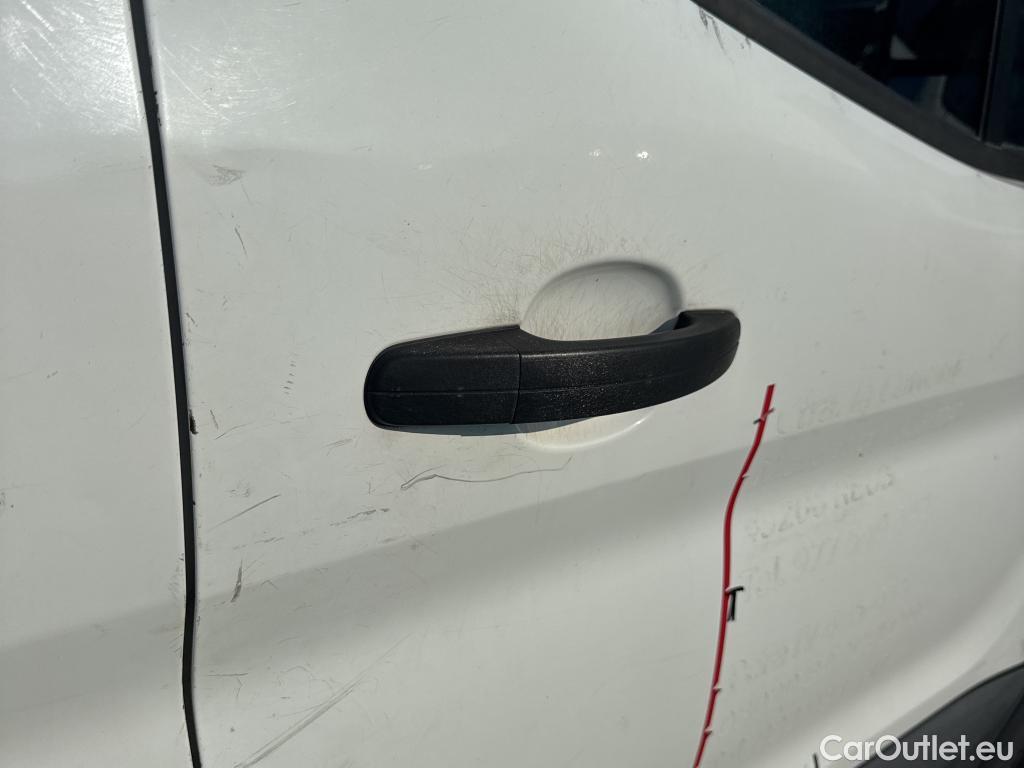  Ford  Transit FORD  VU 4p 6G furgón 350 96kW L3H2 Van Trend Delantera #35