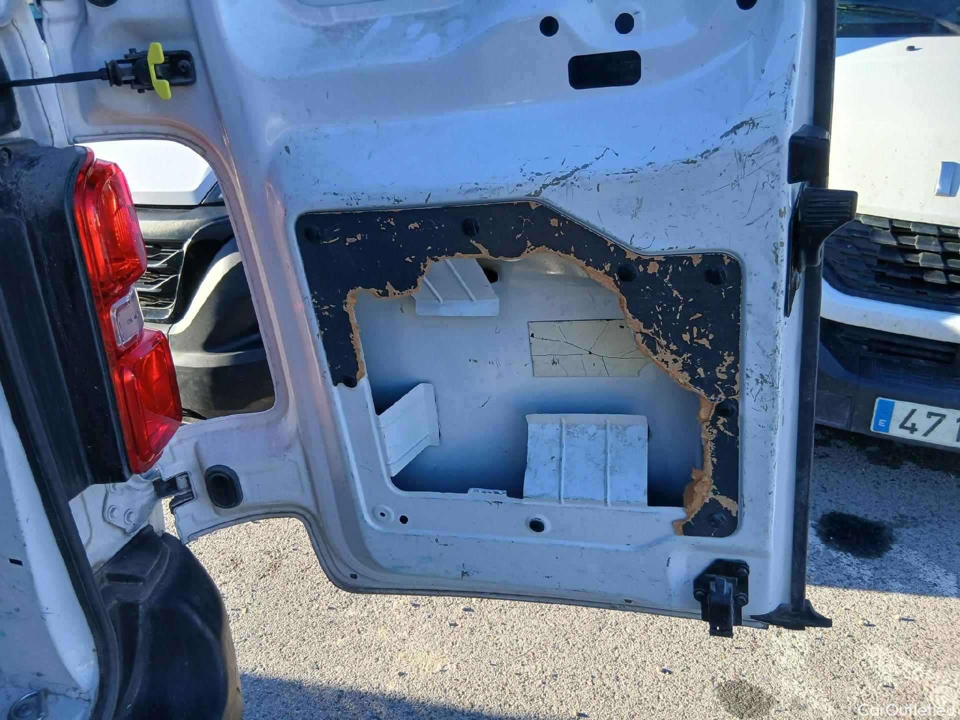  Opel  Vivaro OPEL  / 2019 / 4P / furgón 1.5 Diésel 74kW (100CV) M Std Express (CX) #27