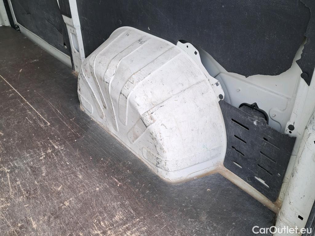  Peugeot  Boxer PEUGEOT  / 2014 / 4P / furgón 335 L2 H2 BHDI 103kW (140CV) S&S 6 V. M (CX) #14