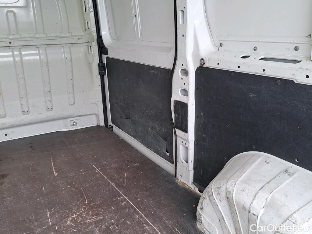  Peugeot  Boxer PEUGEOT  / 2014 / 4P / furgón 335 L2 H2 BHDI 103kW (140CV) S&S 6 V. M (CX) #5