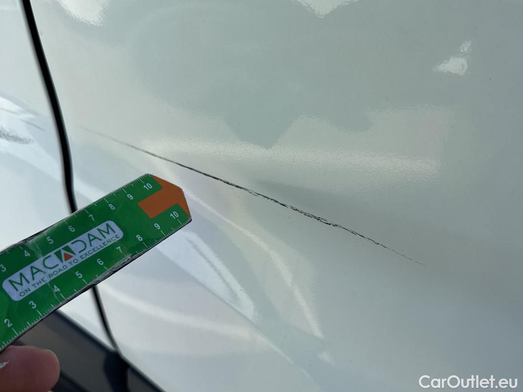  Ford  Transit FORD  VU 4p 6G furgón 350 96kW L3H2 Van Trend Delantera #41