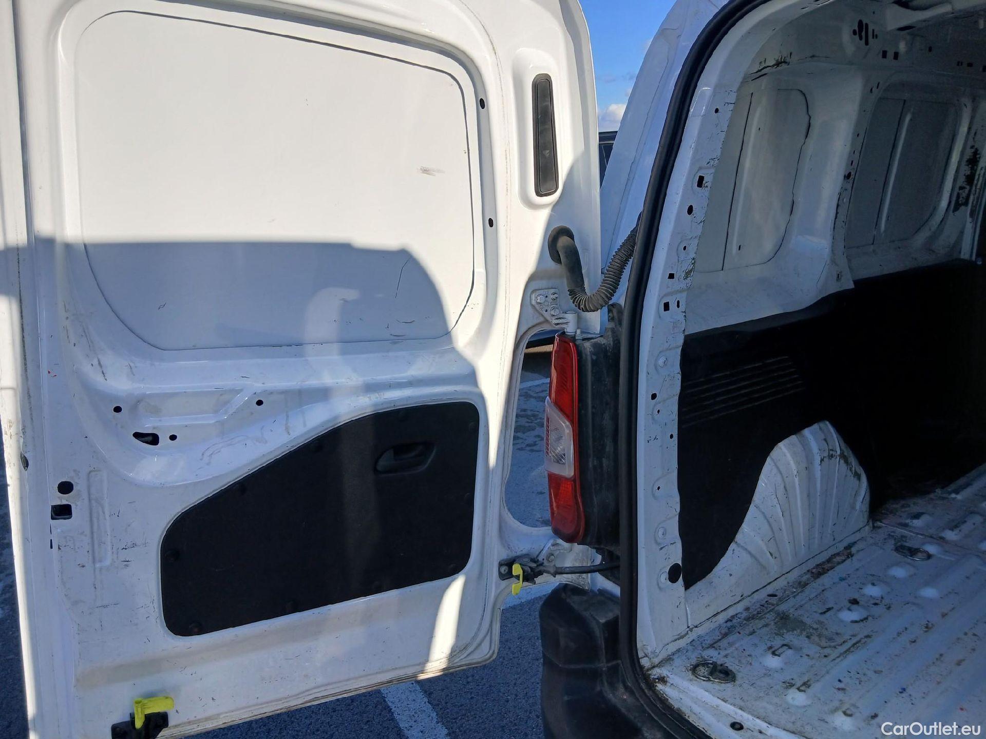  Opel  Combo  E Cargo Express 1.5 75CV MT5 E6dT #10