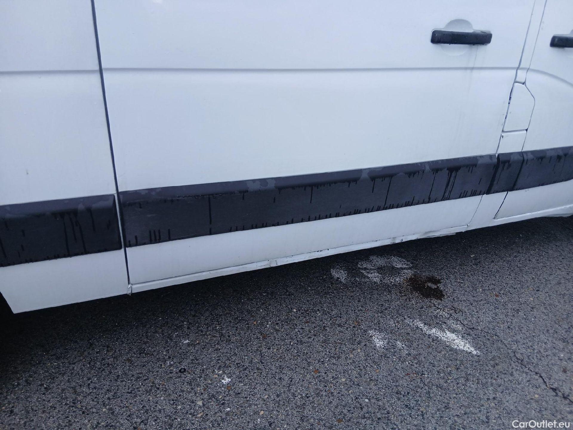  Nissan  NV400 NISSAN  / 2011 / 4P / furgón L2H2 3,5T 2.3dCi 99kW FWD Optima #65