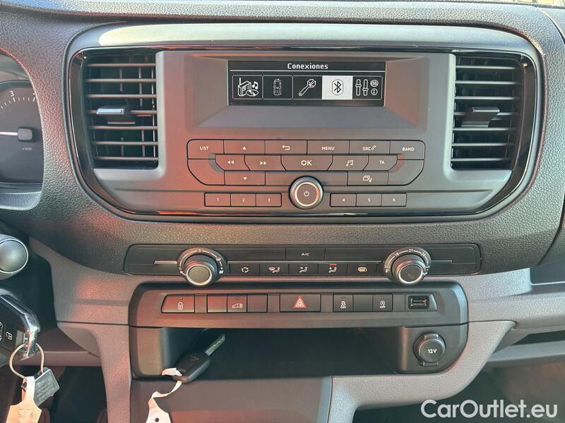  Opel  Vivaro OPEL  / 2019 / 4P / furgón 1.5 Diésel 74kW(100CV)M Std Exp #34