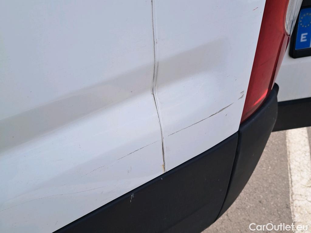  Peugeot  Boxer PEUGEOT  / 2014 / 4P / furgón 335 L2 H2 BHDI 103kW (140CV) S&S 6 V. M (CX) #9