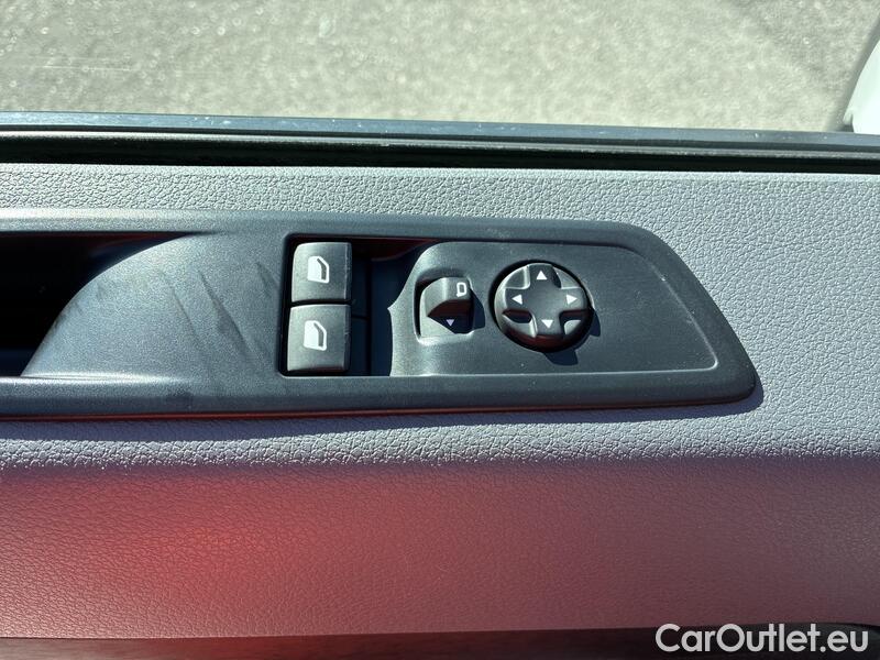  Opel  Vivaro OPEL  / 2019 / 4P / furgón 1.5 Diésel 74kW(100CV)M Std Exp #23