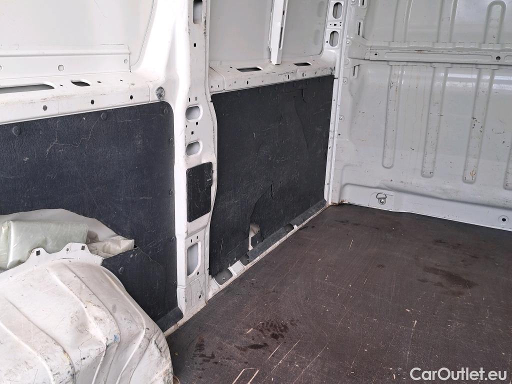  Peugeot  Boxer PEUGEOT  / 2014 / 4P / furgón 335 L2 H2 BHDI 103kW (140CV) S&S 6 V. M (CX) #1