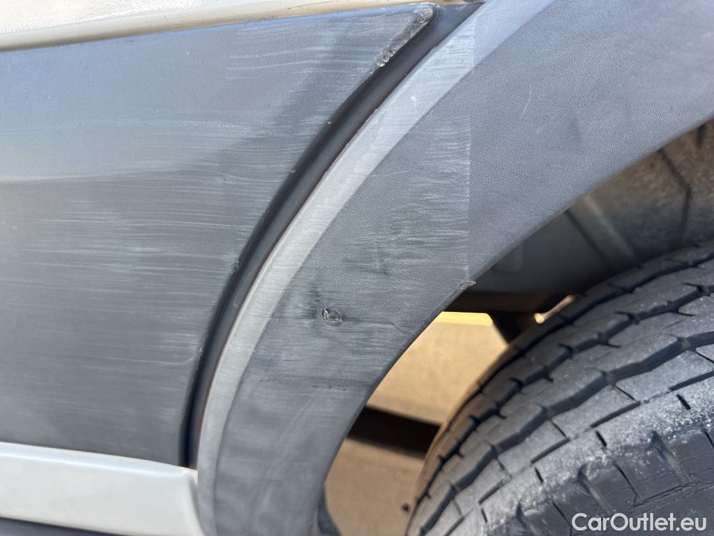  Ford  Transit FORD  VU 4p 6G furgón 350 96kW L3H2 Van Trend Delantera #72