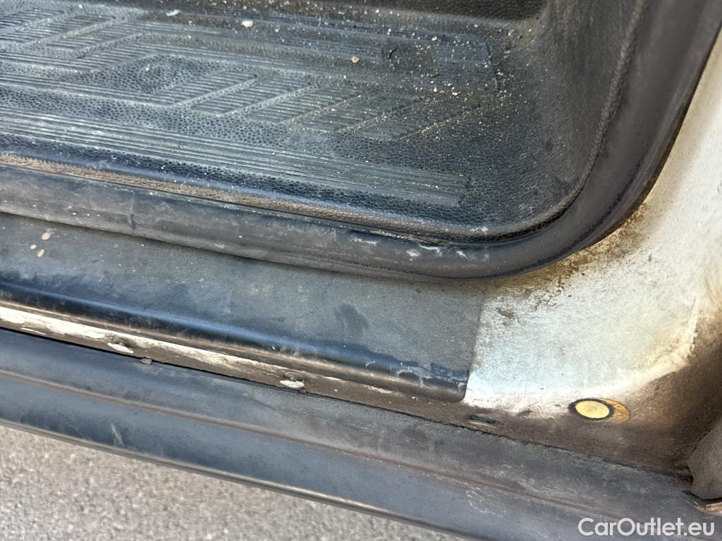  Ford  Transit FORD  VU 4p 6G furgón 350 96kW L3H2 Van Trend Delantera #80