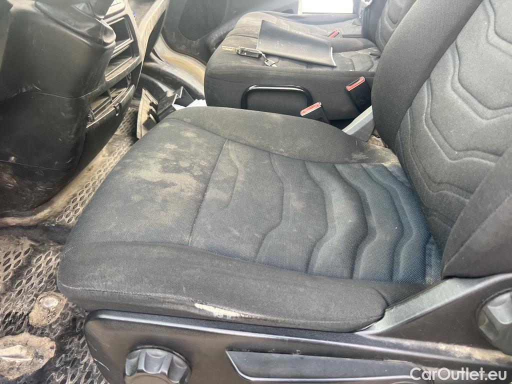  Iveco  Daily IVECO  / 2014 / 4P / chasis doble cabina 35C 14 D 3750 #42