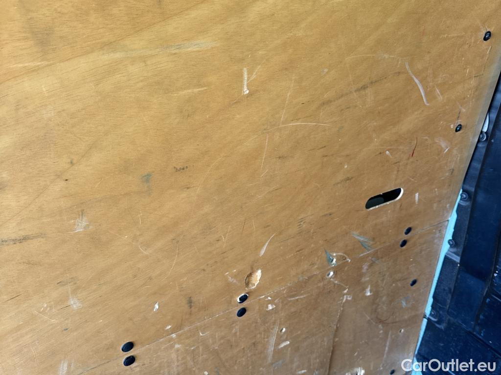  Ford  Transit FORD  VU 4p 6G furgón 350 96kW L3H2 Van Trend Delantera #10