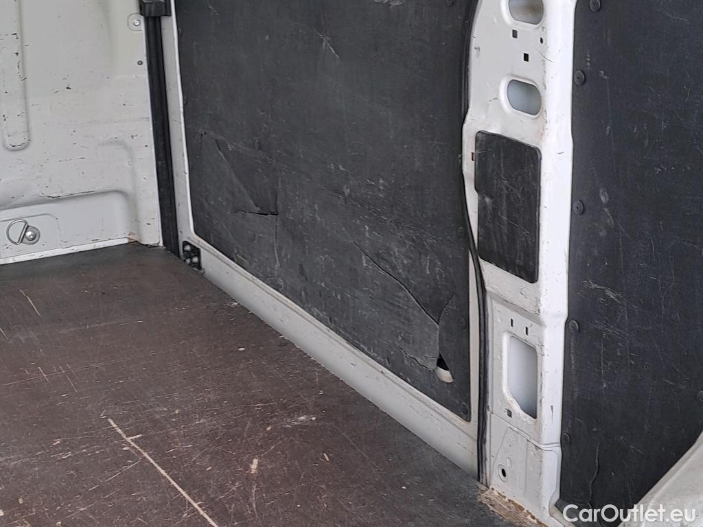  Peugeot  Boxer PEUGEOT  / 2014 / 4P / furgón 335 L2 H2 BHDI 103kW (140CV) S&S 6 V. M (CX) #6