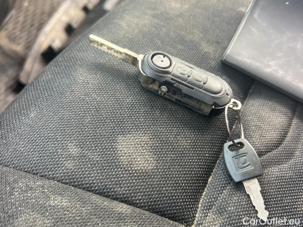  Iveco  Daily IVECO  / 2014 / 4P / chasis doble cabina 35C 14 D 3750 #8