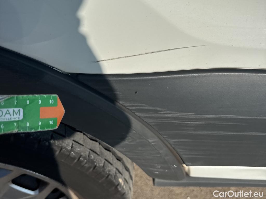  Ford  Transit FORD  VU 4p 6G furgón 350 96kW L3H2 Van Trend Delantera #69