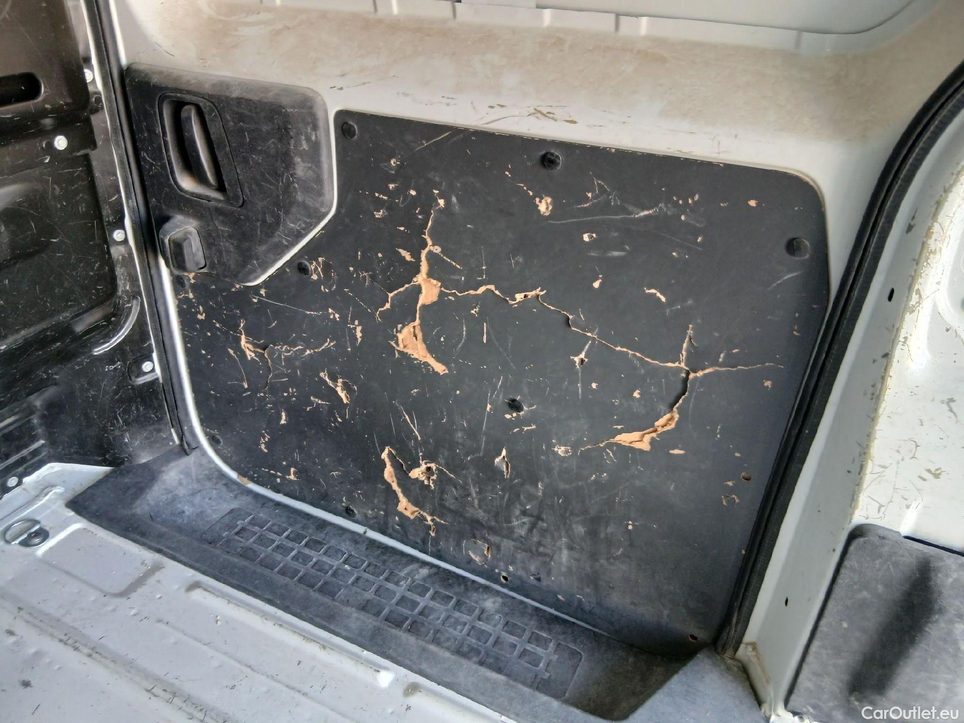  Opel  Vivaro OPEL  / 2019 / 4P / furgón 1.5 Diésel 74kW (100CV) M Std Express (CX) #40