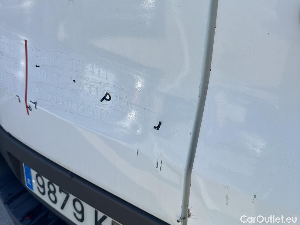  Ford  Transit FORD  VU 4p 6G furgón 350 96kW L3H2 Van Trend Delantera #16