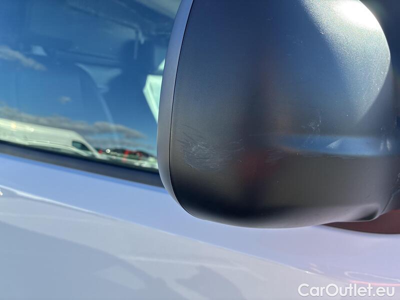  Opel  Vivaro OPEL  / 2019 / 4P / furgón 1.5 Diésel 74kW(100CV)M Std Exp #1