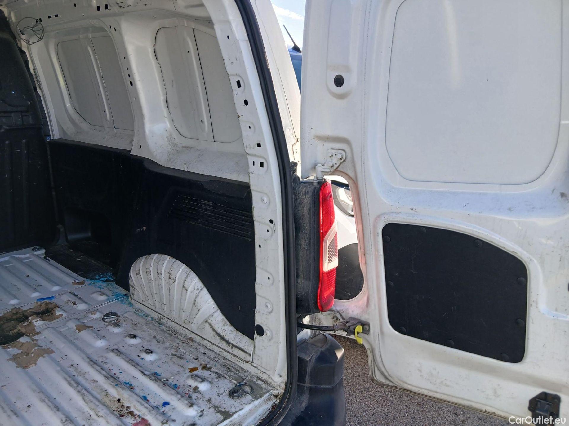  Opel  Combo  E Cargo Express 1.5 75CV MT5 E6dT #11