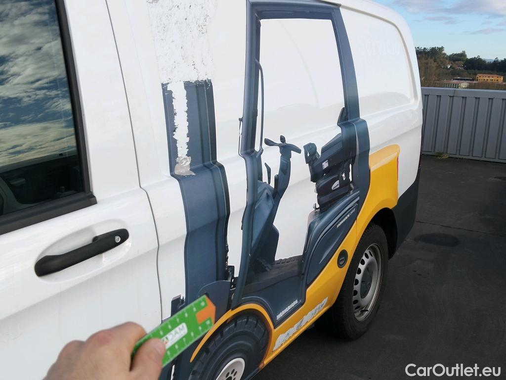  Mercedes  Vito MERCEDES-BENZ  / 2014 / 4P / furgón 111 CDI Larga #7