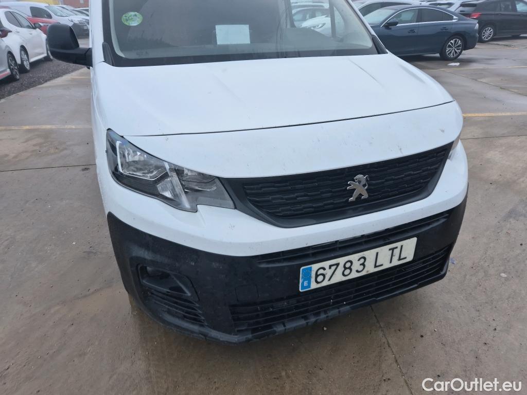  Peugeot  Partner PEUGEOT  / 2018 / 4P / furgón derivado de turismo Premium Standard 600kg BlueHDi 73kW (AC) #34