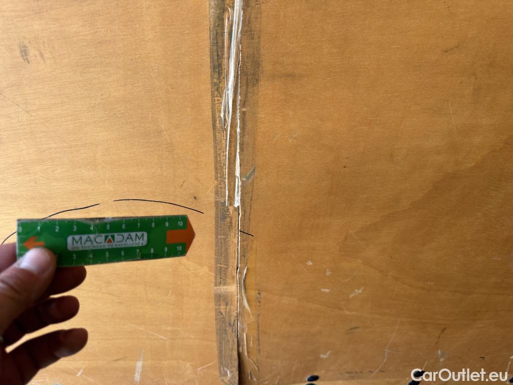  Ford  Transit FORD  VU 4p 6G furgón 350 96kW L3H2 Van Trend Delantera #7