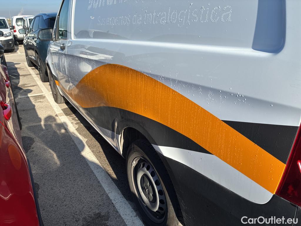  Mercedes  Vito MERCEDES-BENZ  / 2014 / 4P / furgón 111 CDI Larga #19