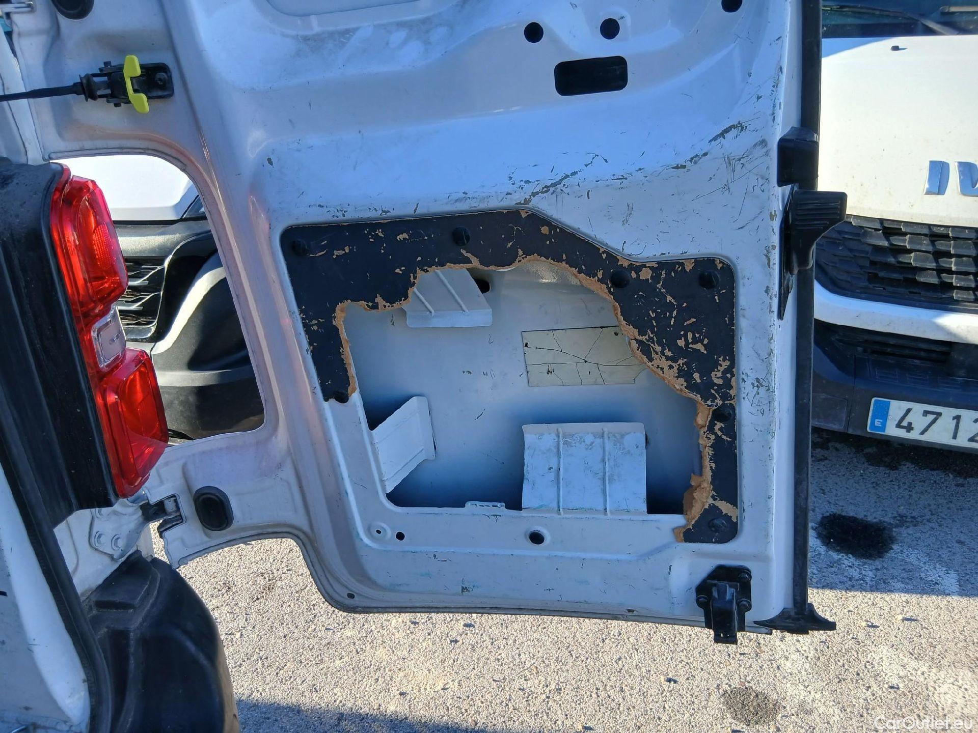  Opel  Vivaro OPEL  / 2019 / 4P / furgón 1.5 Diésel 74kW (100CV) M Std Express (CX) #29