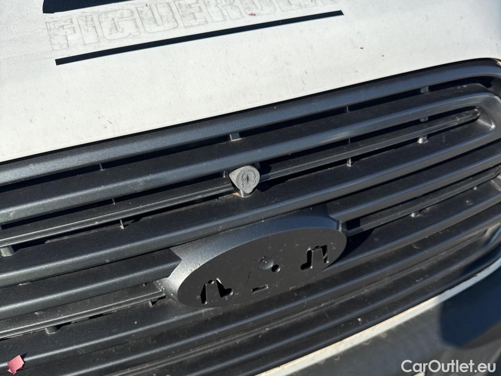  Ford  Transit FORD  VU 4p 6G furgón 350 96kW L3H2 Van Trend Delantera #52