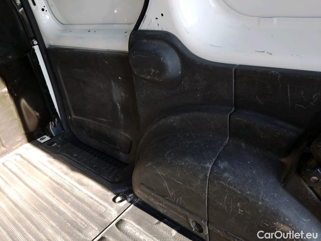  Nissan  NV200 NISSAN NV250 / 2019 / 4P / furgón 2pl 1.5dCi 70 kW (95CV) L1H1 COMFORT #28