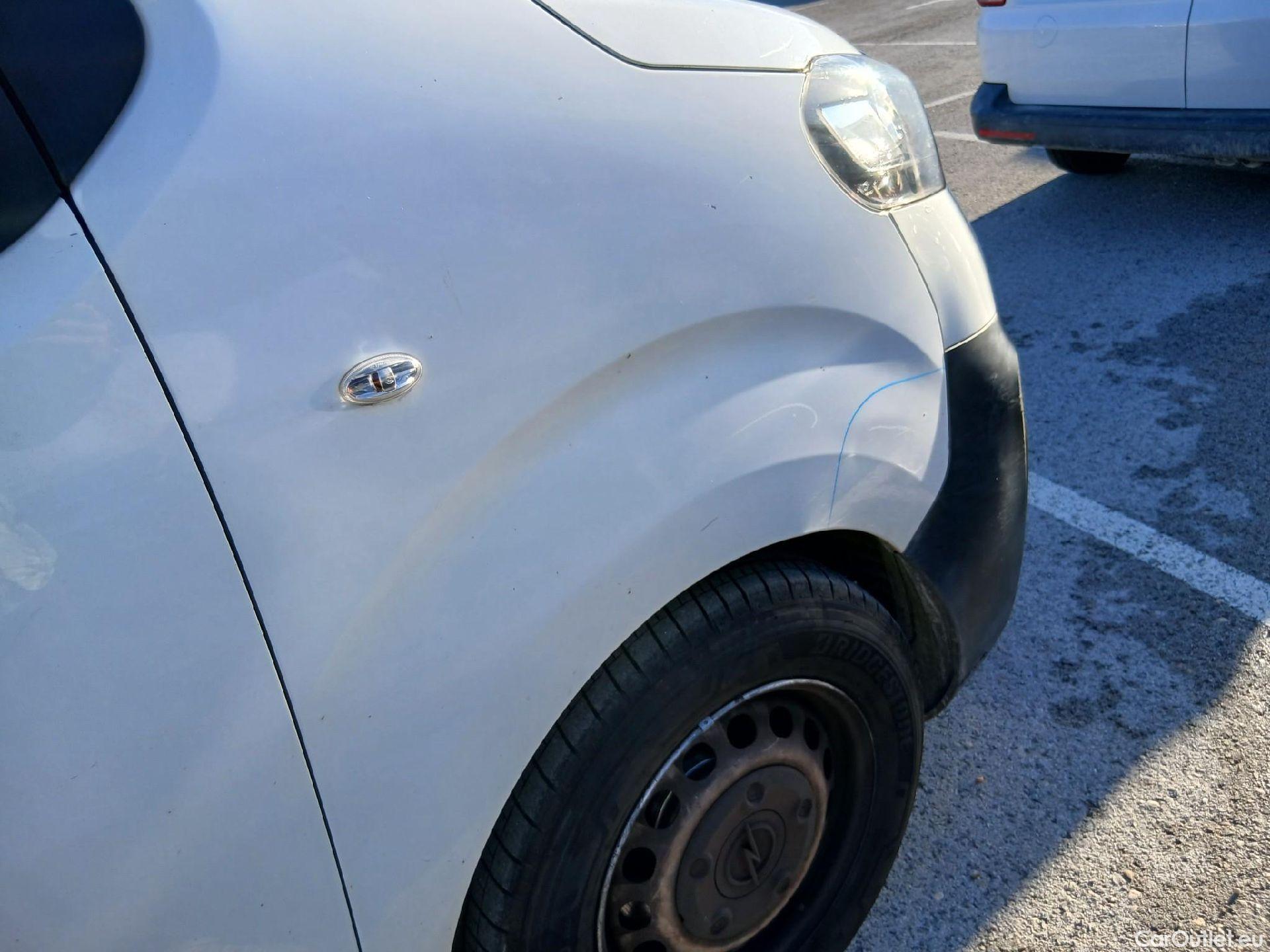  Opel  Vivaro OPEL  / 2019 / 4P / furgón 1.5 Diésel 74kW (100CV) M Std Express (CX) #52