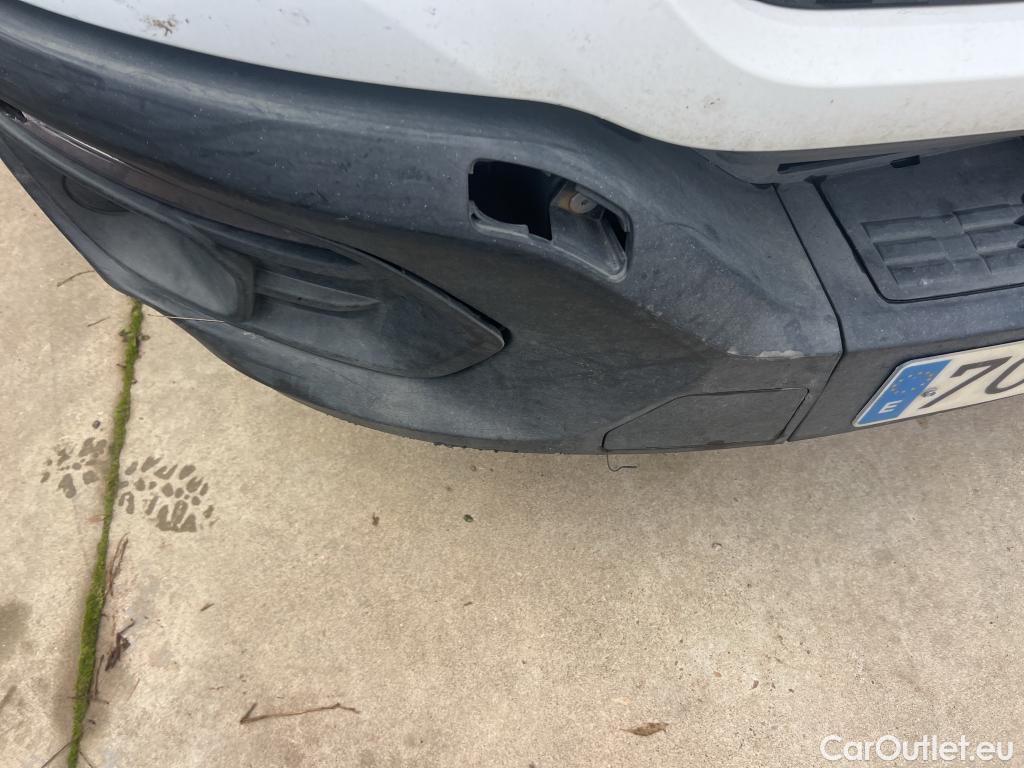  Iveco  Daily IVECO  / 2014 / 4P / chasis doble cabina 35C 14 D 3750 #49