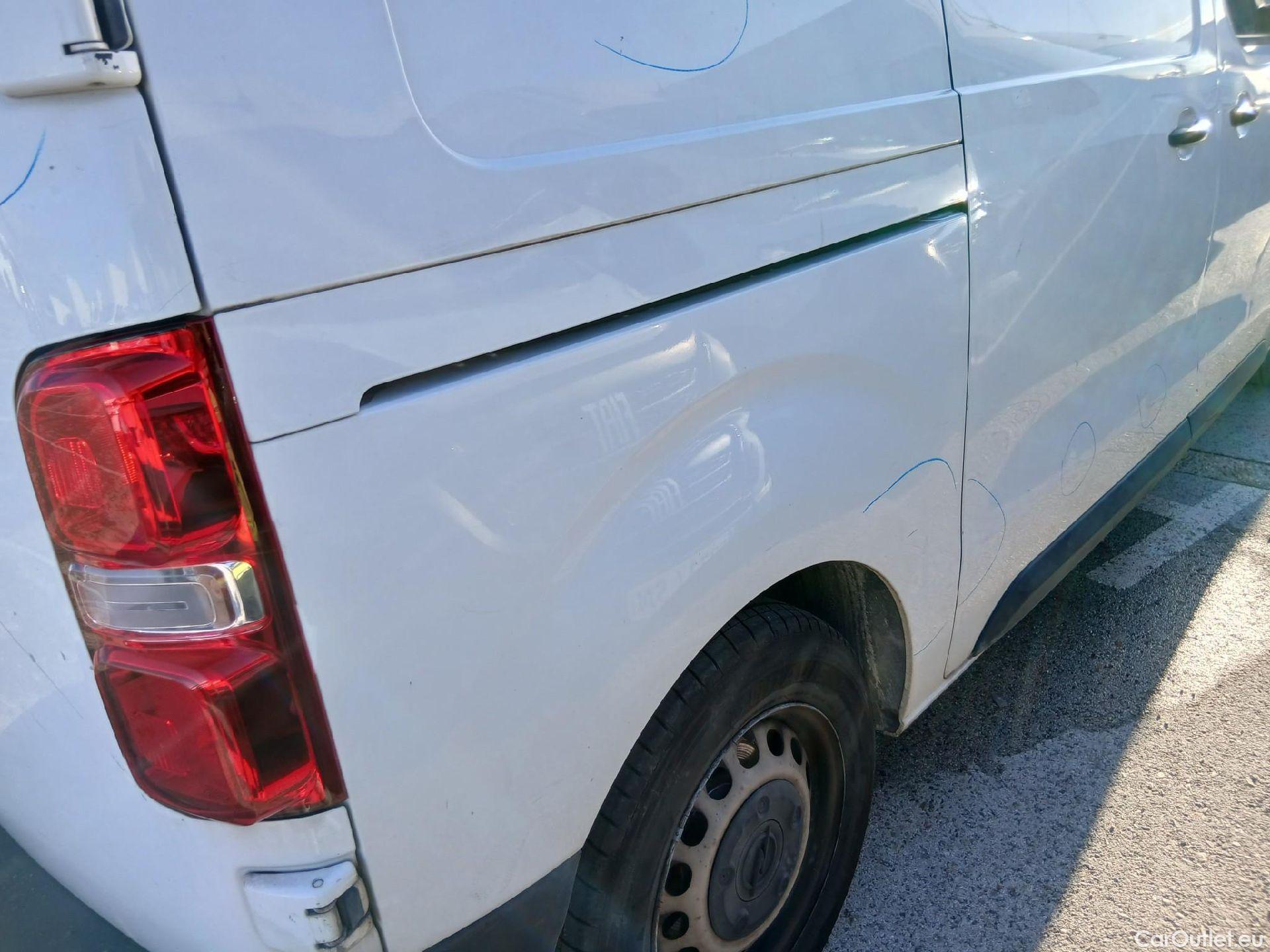  Opel  Vivaro OPEL  / 2019 / 4P / furgón 1.5 Diésel 74kW (100CV) M Std Express (CX) #46