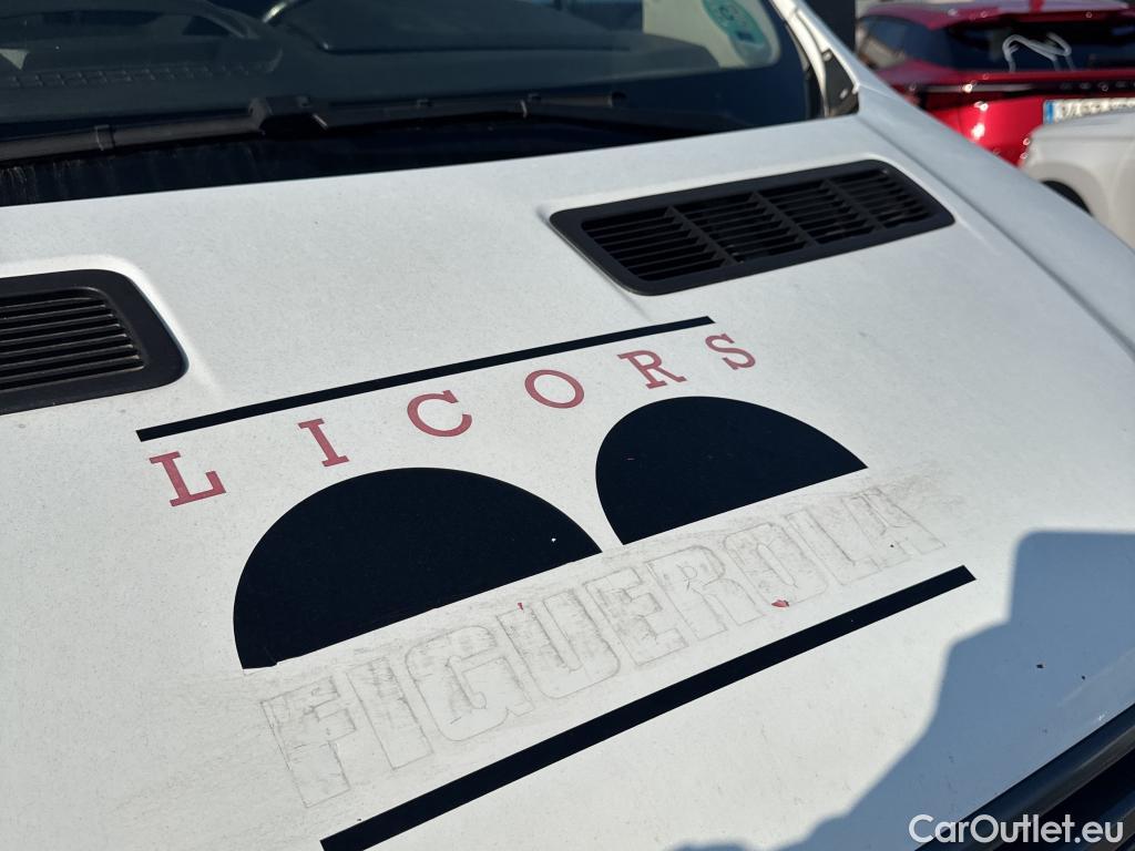  Ford  Transit FORD  VU 4p 6G furgón 350 96kW L3H2 Van Trend Delantera #28