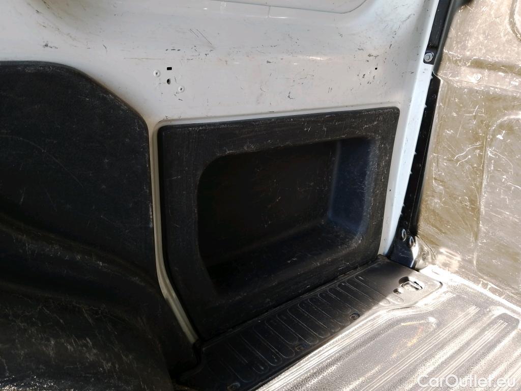  Nissan  NV200 NISSAN NV250 / 2019 / 4P / furgón 2pl 1.5dCi 70 kW (95CV) L1H1 COMFORT #26