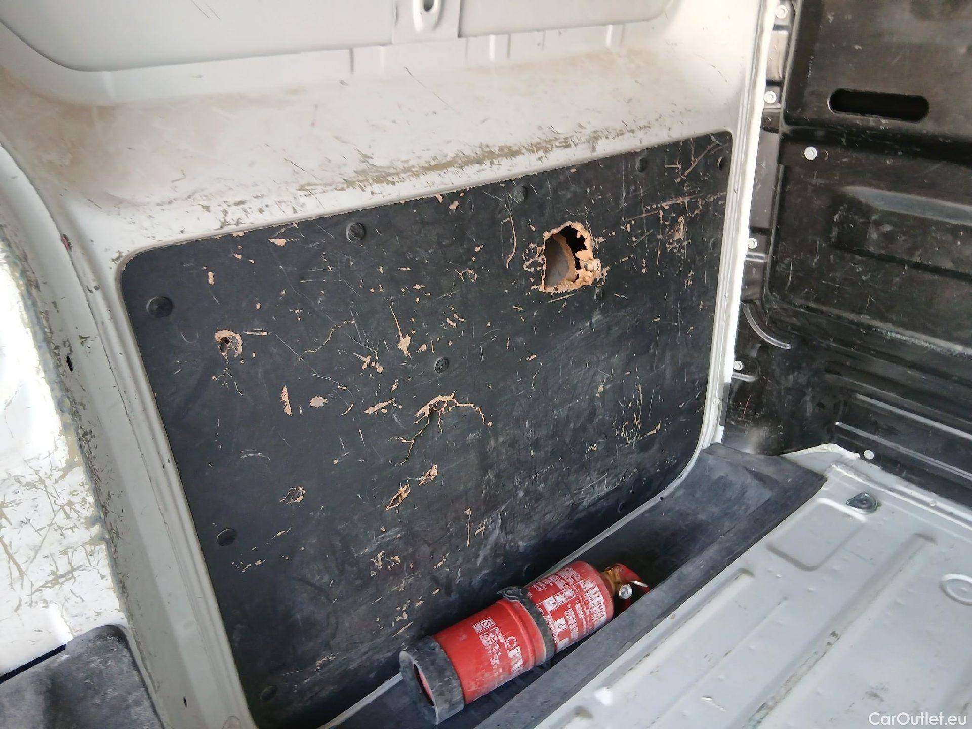  Opel  Vivaro OPEL  / 2019 / 4P / furgón 1.5 Diésel 74kW (100CV) M Std Express (CX) #32