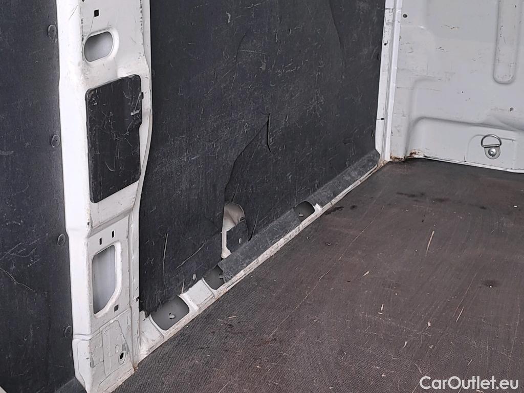  Peugeot  Boxer PEUGEOT  / 2014 / 4P / furgón 335 L2 H2 BHDI 103kW (140CV) S&S 6 V. M (CX) #2