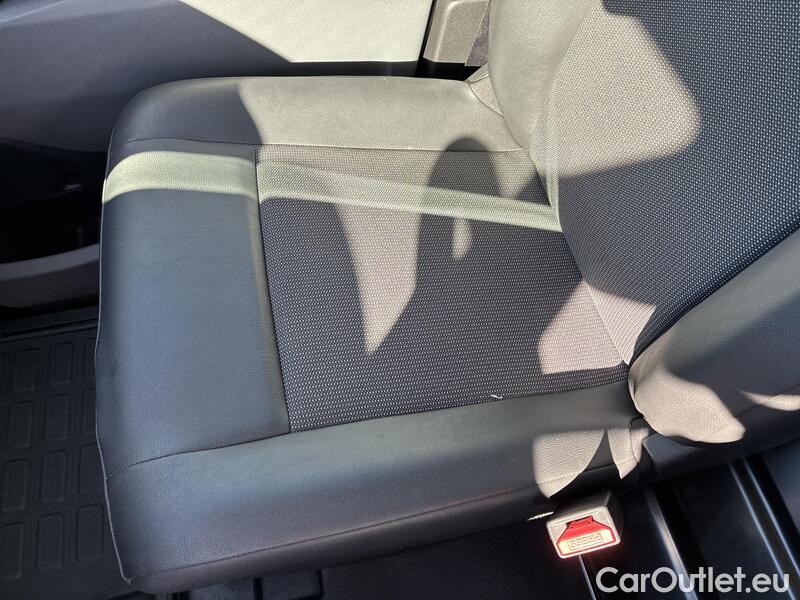  Opel  Vivaro OPEL  / 2019 / 4P / furgón 1.5 Diésel 74kW(100CV)M Std Exp #27