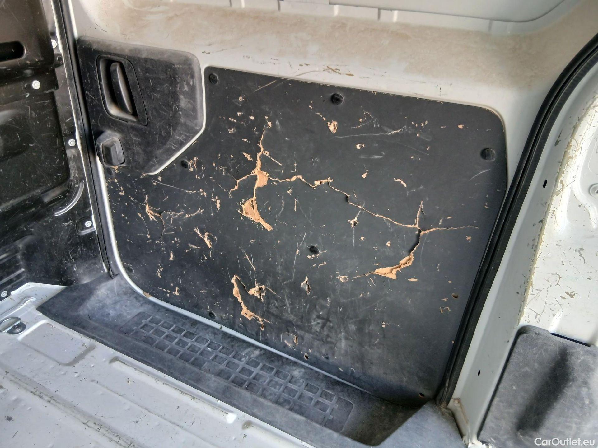  Opel  Vivaro OPEL  / 2019 / 4P / furgón 1.5 Diésel 74kW (100CV) M Std Express (CX) #38