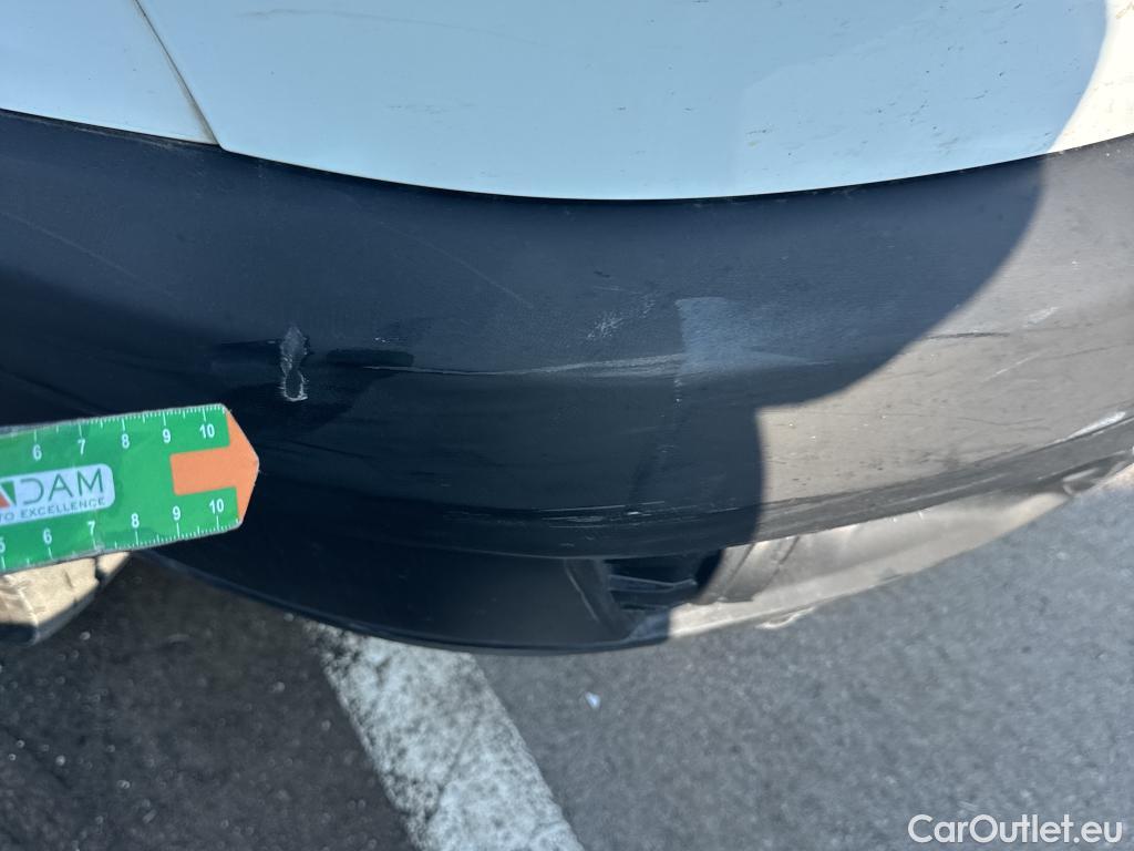  Ford  Transit FORD  VU 4p 6G furgón 350 96kW L3H2 Van Trend Delantera #43