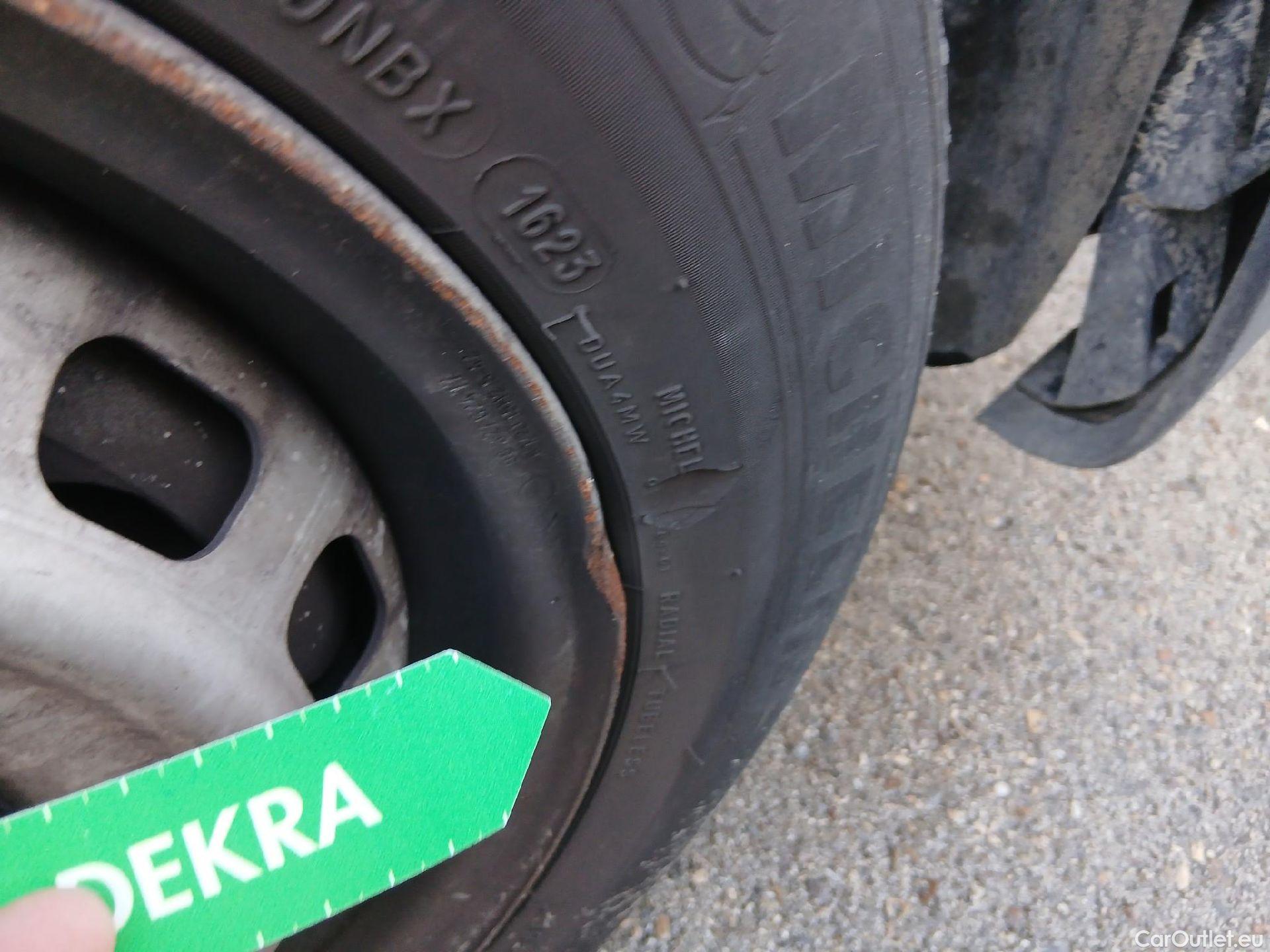  Opel  Combo  E Cargo Express 1.5 75CV MT5 E6dT #13