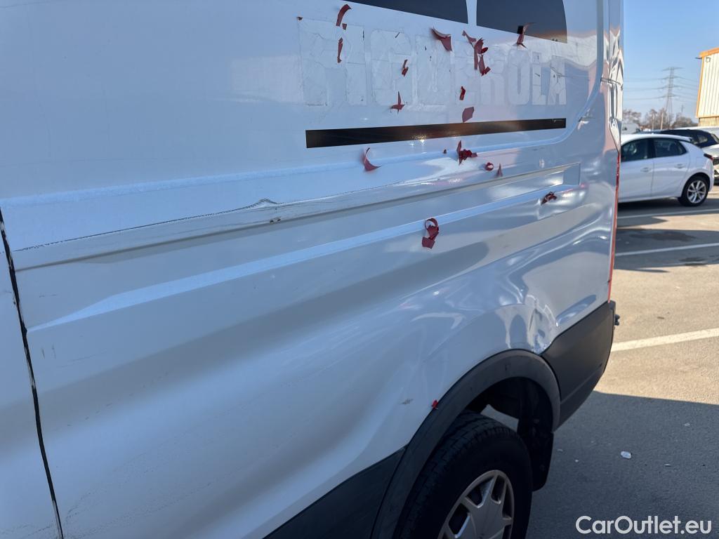  Ford  Transit FORD  VU 4p 6G furgón 350 96kW L3H2 Van Trend Delantera #3