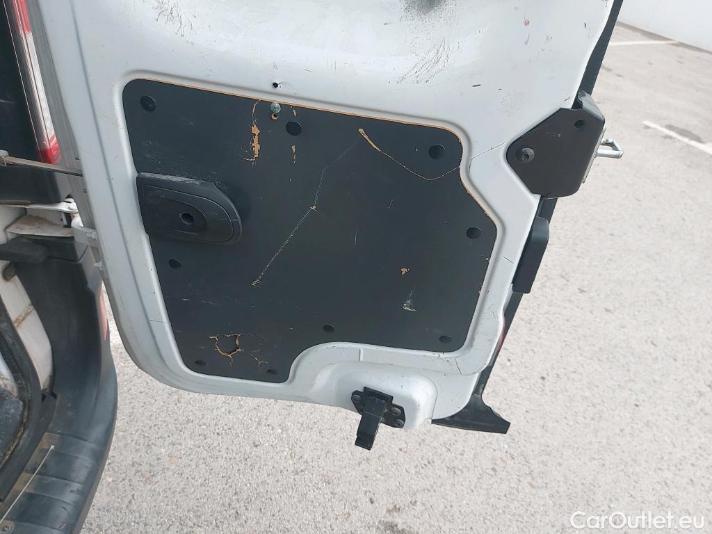  Renault  Kangoo RENAULT  Furgón/2013/4P/furgón derivado de turismo Maxi 2p Blue dCi 70 kW (95CV) #38