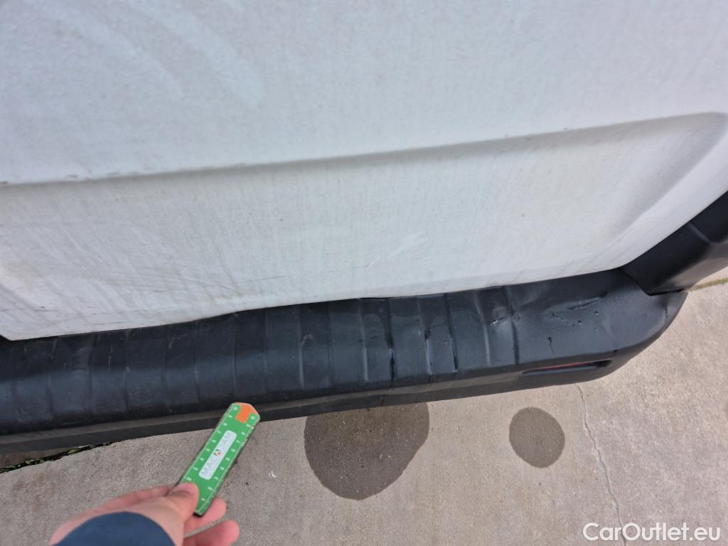  Renault  Trafic RENAULT  / 2019 / 4P / furgón Furgón 27 L1H1 Energy BluedCi 88 kW #26