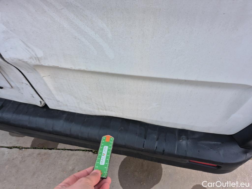  Renault  Trafic RENAULT  / 2019 / 4P / furgón Furgón 27 L1H1 Energy BluedCi 88 kW #15